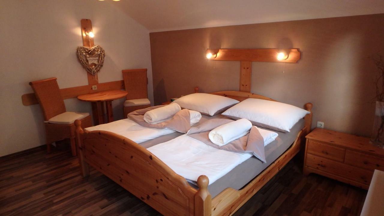 Haus Alpenblick Apartment Obertraun Bagian luar foto